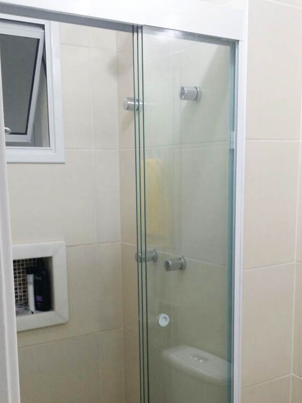 BOX PARA BANHEIRO 03 FOLHAS