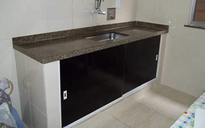 FECHAMENTO DE PIA EM VIDRO